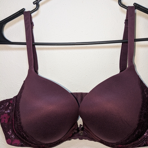 Victoria's Secret-Body By Victoria Push Up- Burgundy Lace Bra-38C - Picture 1 of 4